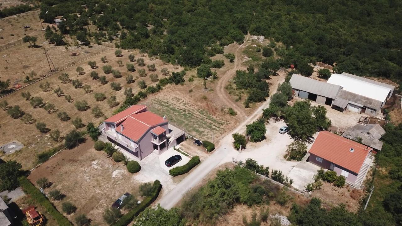 Apartmán Apartman Susic Policnik Exteriér fotografie